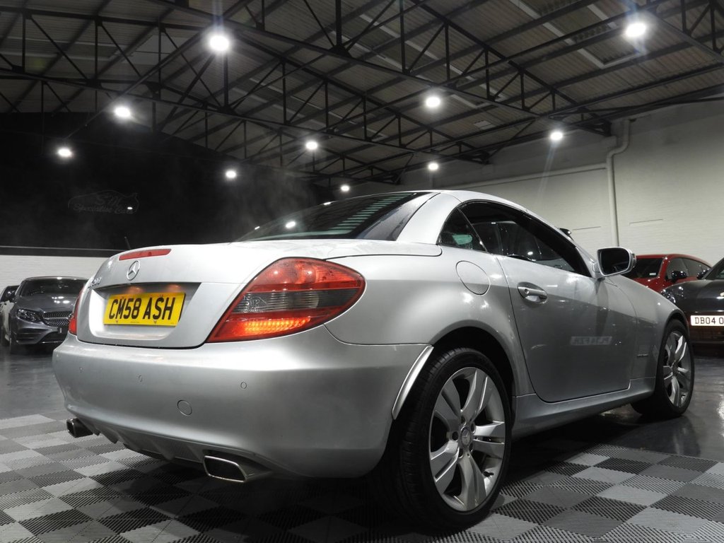 Used Mercedes-Benz SLK 2009 for sale - 77014387: Photo 31