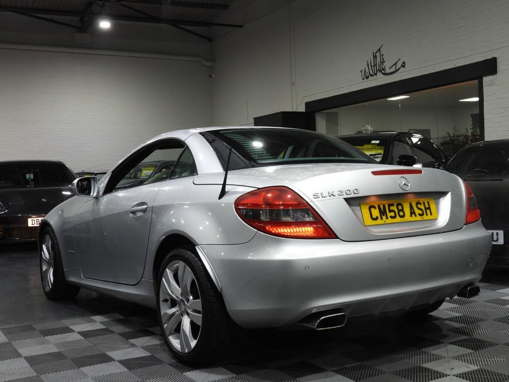 Used Mercedes-Benz SLK 2009 for sale - 77014387: Photo 33
