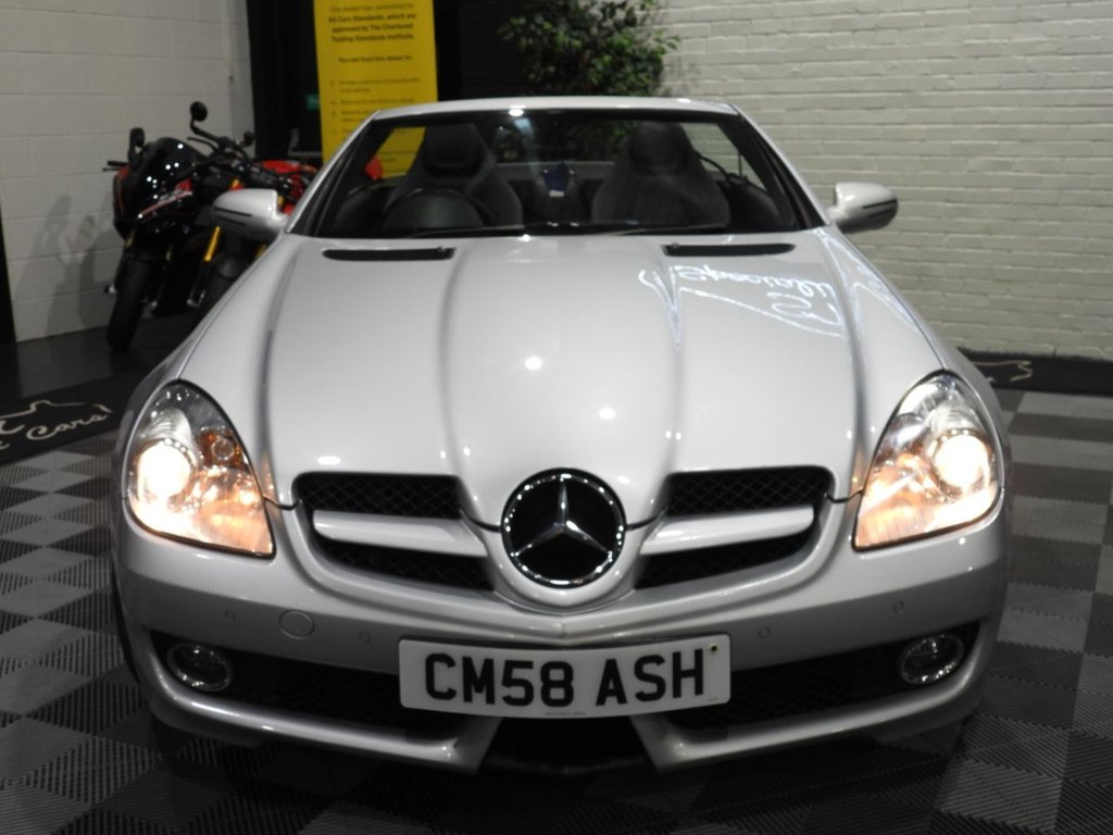 Used Mercedes-Benz SLK 2009 for sale - 77014387: Photo 8