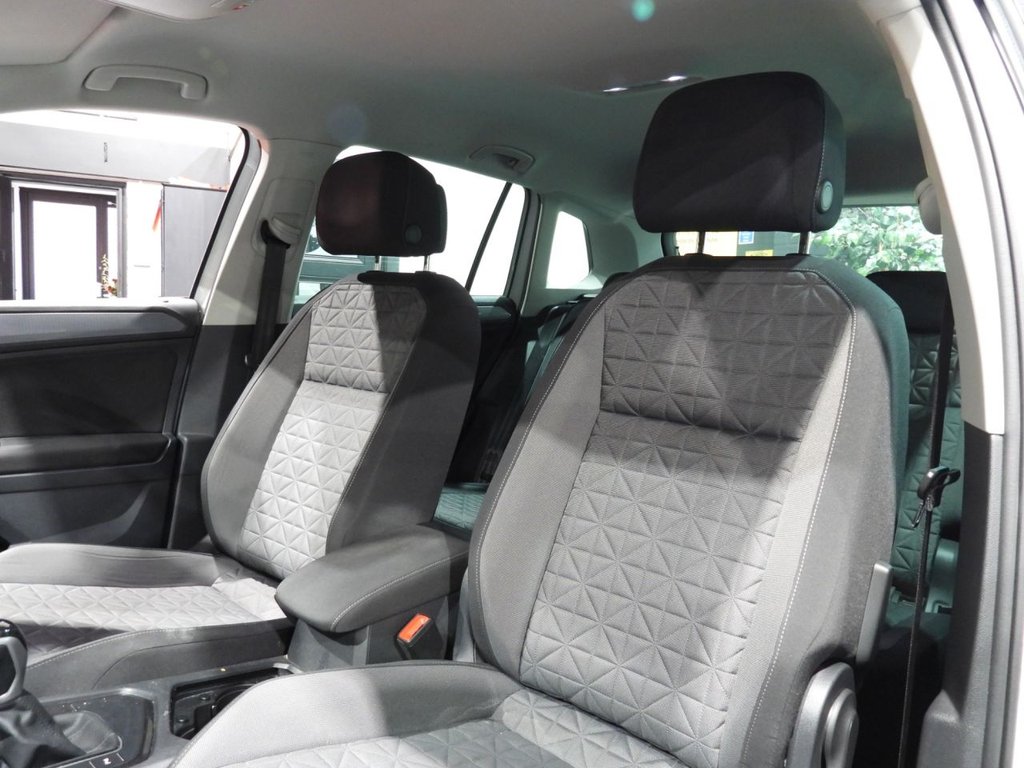 Used Volkswagen Tiguan 2022 for sale - 76797878: Photo 22