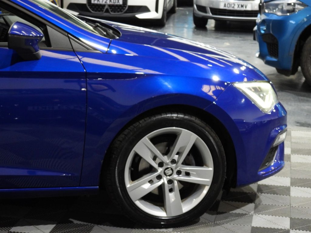 Used SEAT Leon 2019 for sale - 77520894: Photo 2