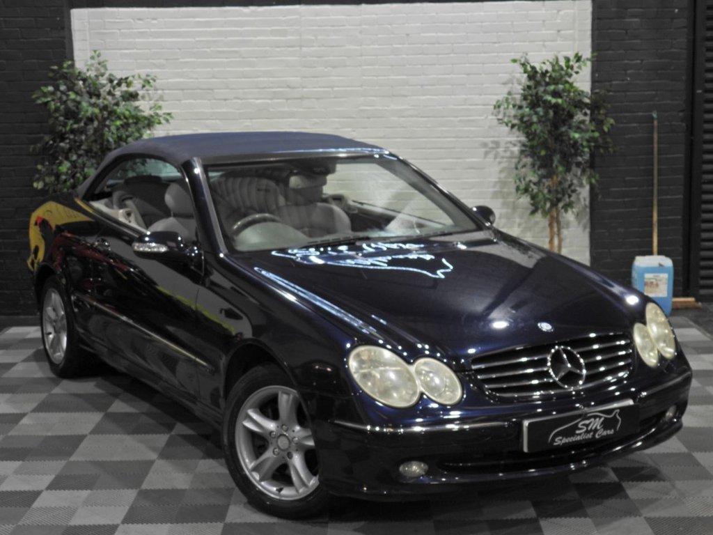 Used Mercedes-Benz CLK 2004 for sale - 77236608: Photo 2