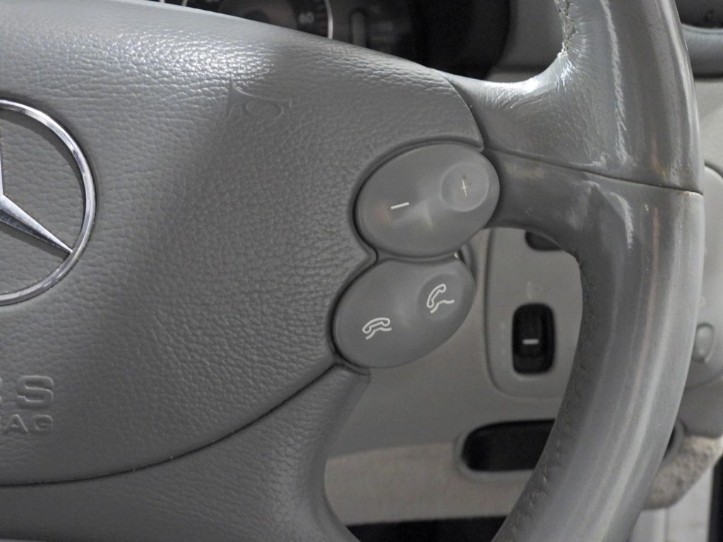 Used Mercedes-Benz CLK 2004 for sale - 77236608: Photo 21