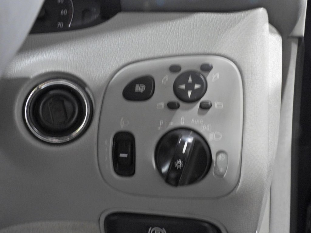 Used Mercedes-Benz CLK 2004 for sale - 77236608: Photo 23