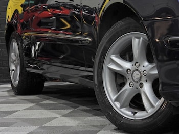 Used Mercedes-Benz CLK 2004 for sale - 77236608: Photo