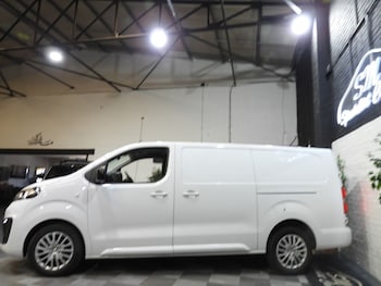 Used Vauxhall Vivaro 2023 for sale - 79254374: Photo