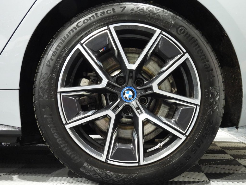 Used BMW i4 2022 for sale - 77806082: Photo 23