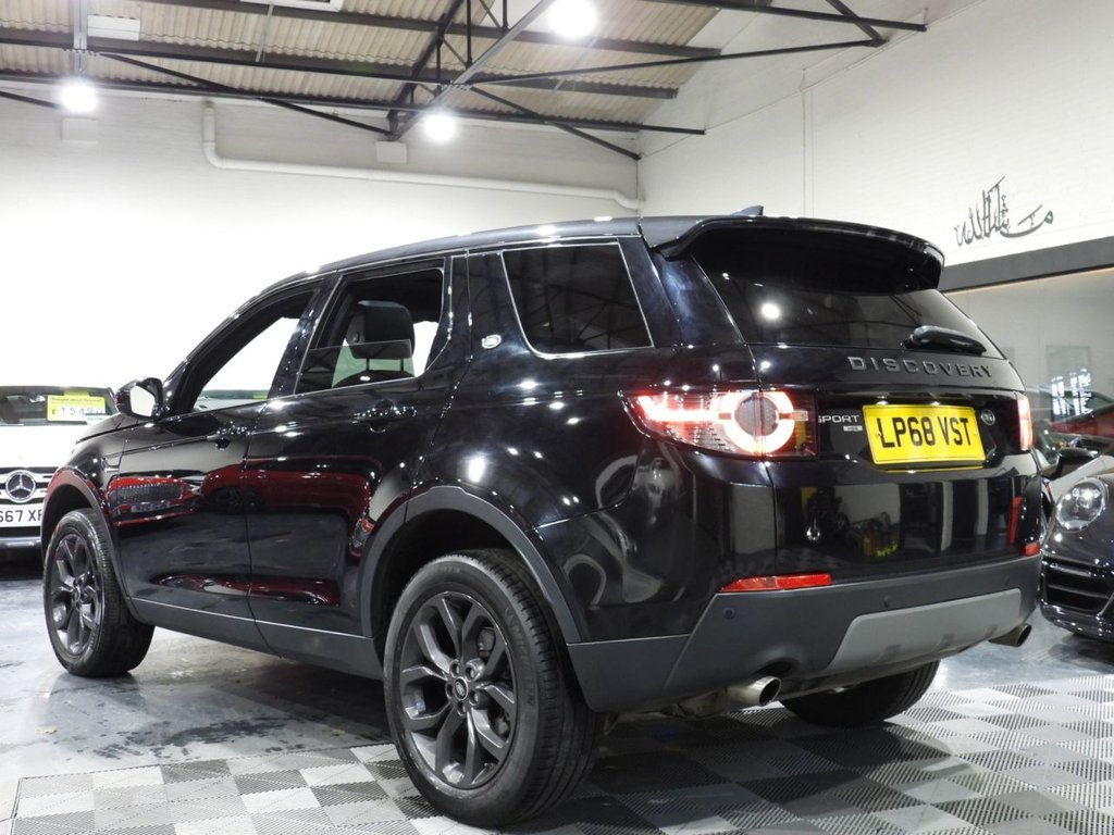 Used Land Rover Discovery Sport 2018 for sale - 77849458: Photo 11