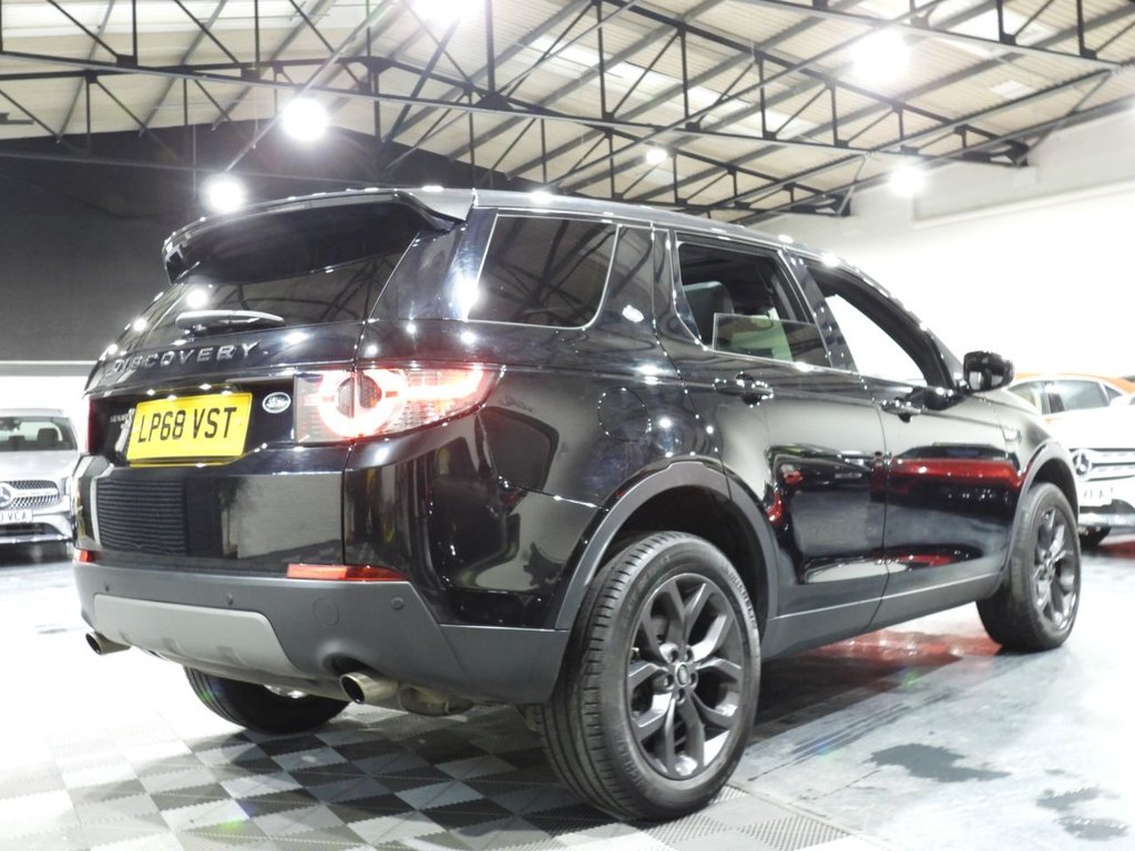 Used Land Rover Discovery Sport 2018 for sale - 77849458: Photo 13