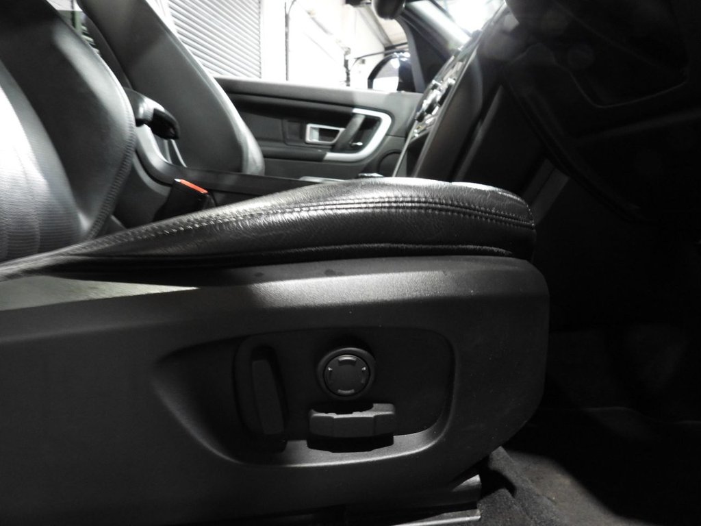 Used Land Rover Discovery Sport 2018 for sale - 77849458: Photo 32