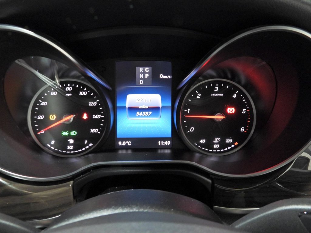 Used Mercedes-Benz V-Class 2021 for sale - 77442265: Photo 21