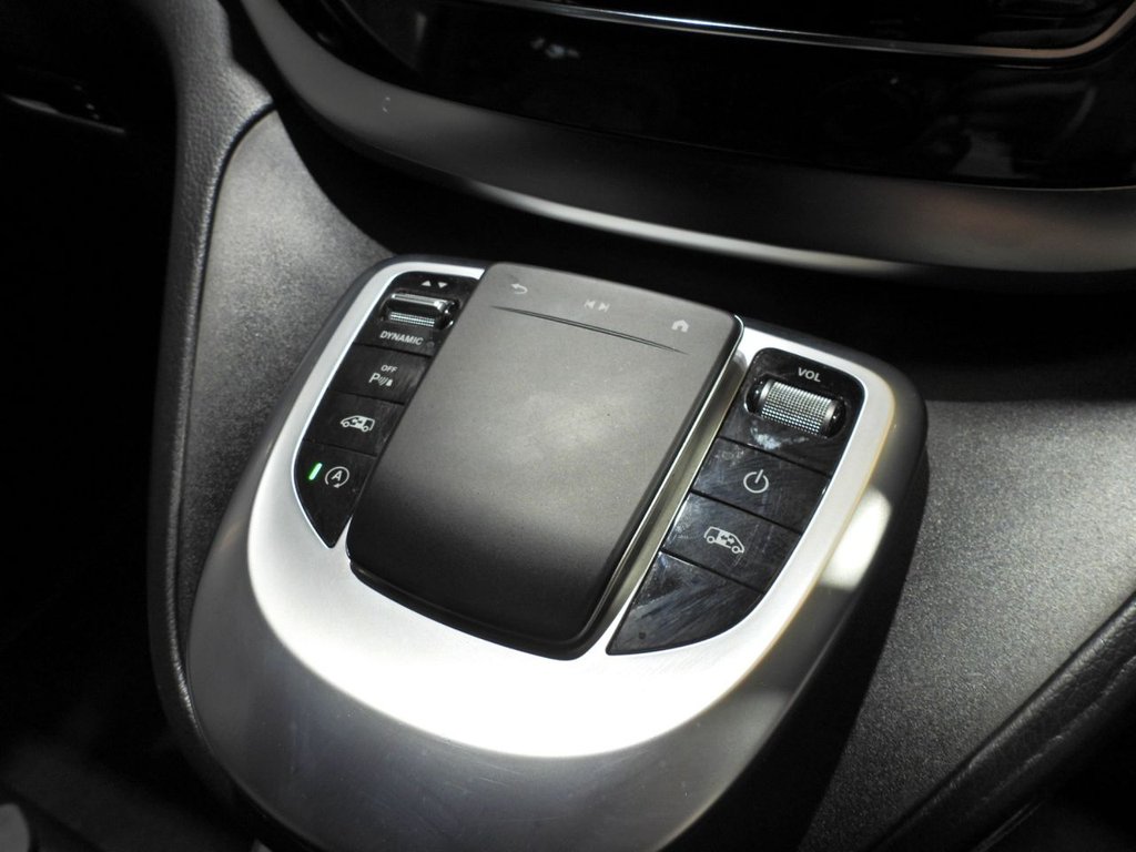 Used Mercedes-Benz V-Class 2021 for sale - 77442265: Photo 31