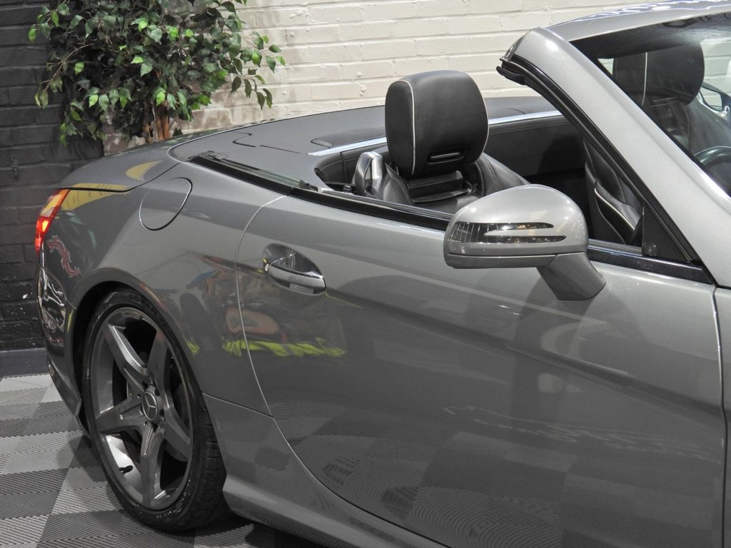 Used Mercedes-Benz SL 2012 for sale - 77384503: Photo 11