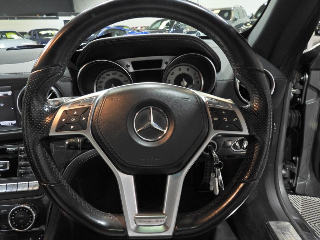 Used Mercedes-Benz SL 2012 for sale - 77384503: Photo 20