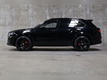 2023 (23) - 4.0 V8 S SUV 5dr Petrol Auto 4WD Euro 6 (s/s) (550 ps)