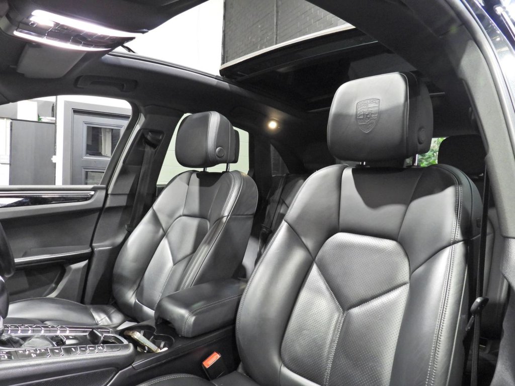 Used Porsche Macan 2018 for sale - 77200265: Photo 24