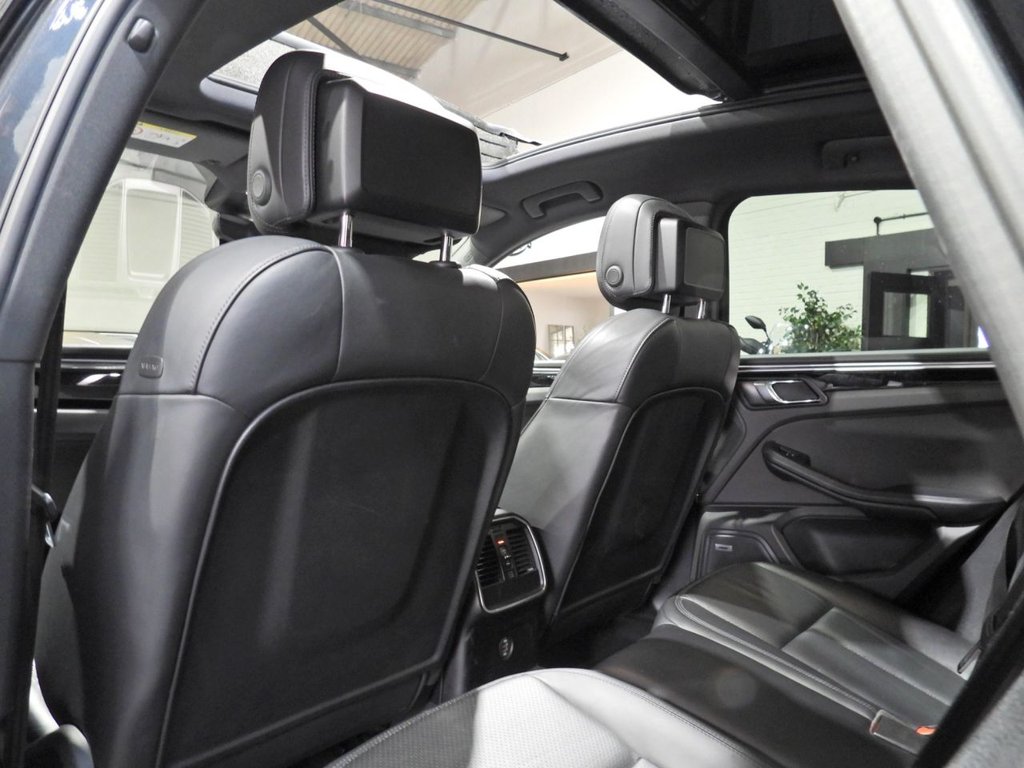 Used Porsche Macan 2018 for sale - 77200265: Photo 25