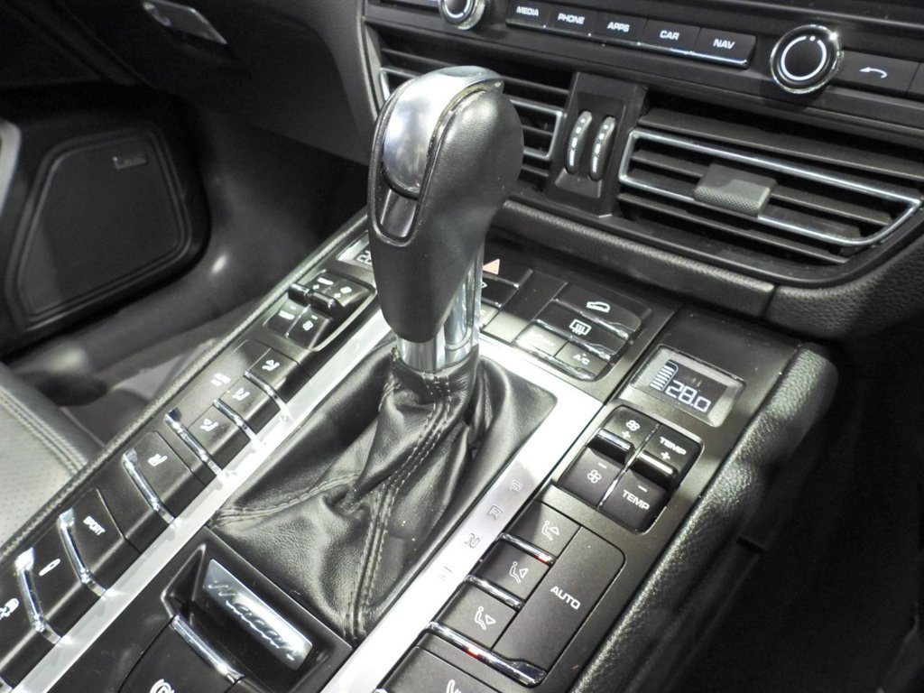 Used Porsche Macan 2018 for sale - 77200265: Photo 40