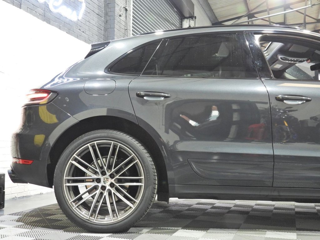 Used Porsche Macan 2018 for sale - 77200265: Photo 7