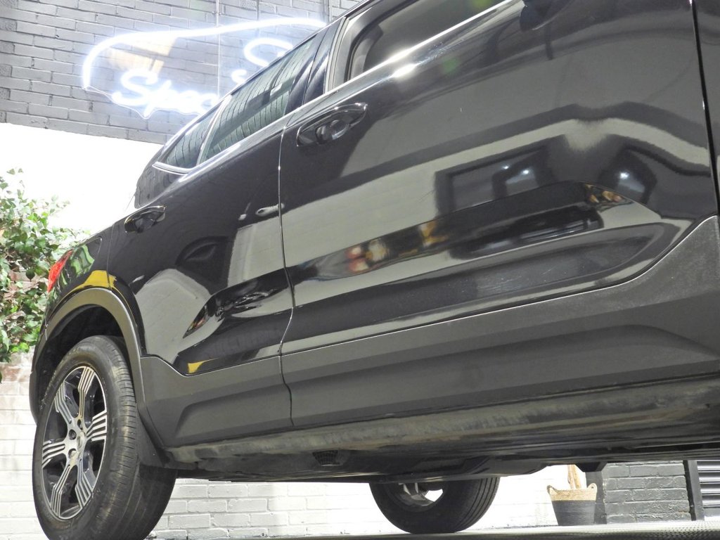 Used Volvo XC40 2021 for sale - 77356128: Photo 10