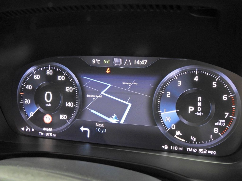 Used Volvo XC40 2021 for sale - 77356128: Photo 33