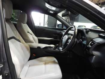 Used Lexus UX 2021 for sale - 74889677: Photo