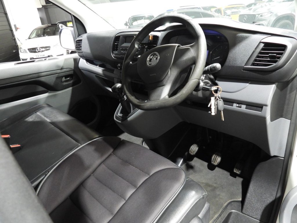 Used Vauxhall Vivaro 2020 for sale - 77111215: Photo 4