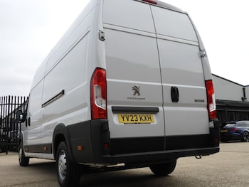 Used Peugeot Boxer 2023 for sale - 76210430: Photo