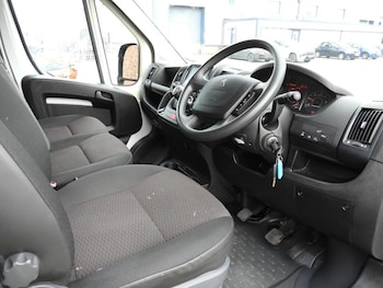 Used Peugeot Boxer 2023 for sale - 76210430: Photo