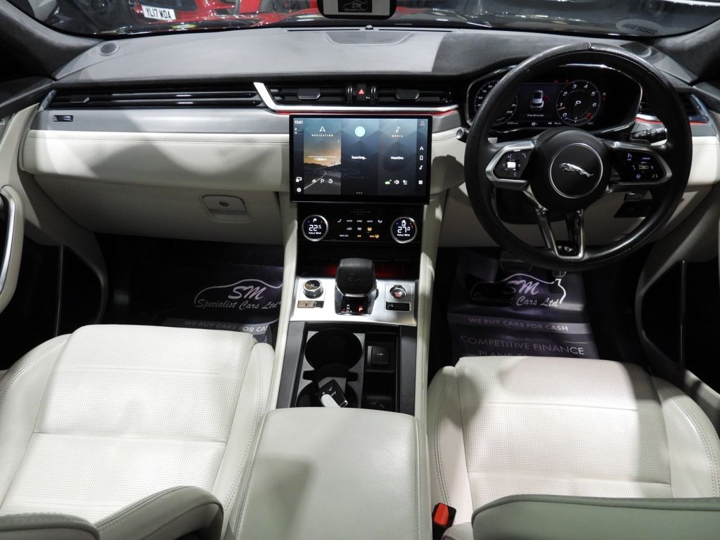 Used Jaguar F-Pace 2023 for sale - 76256267: Photo 14