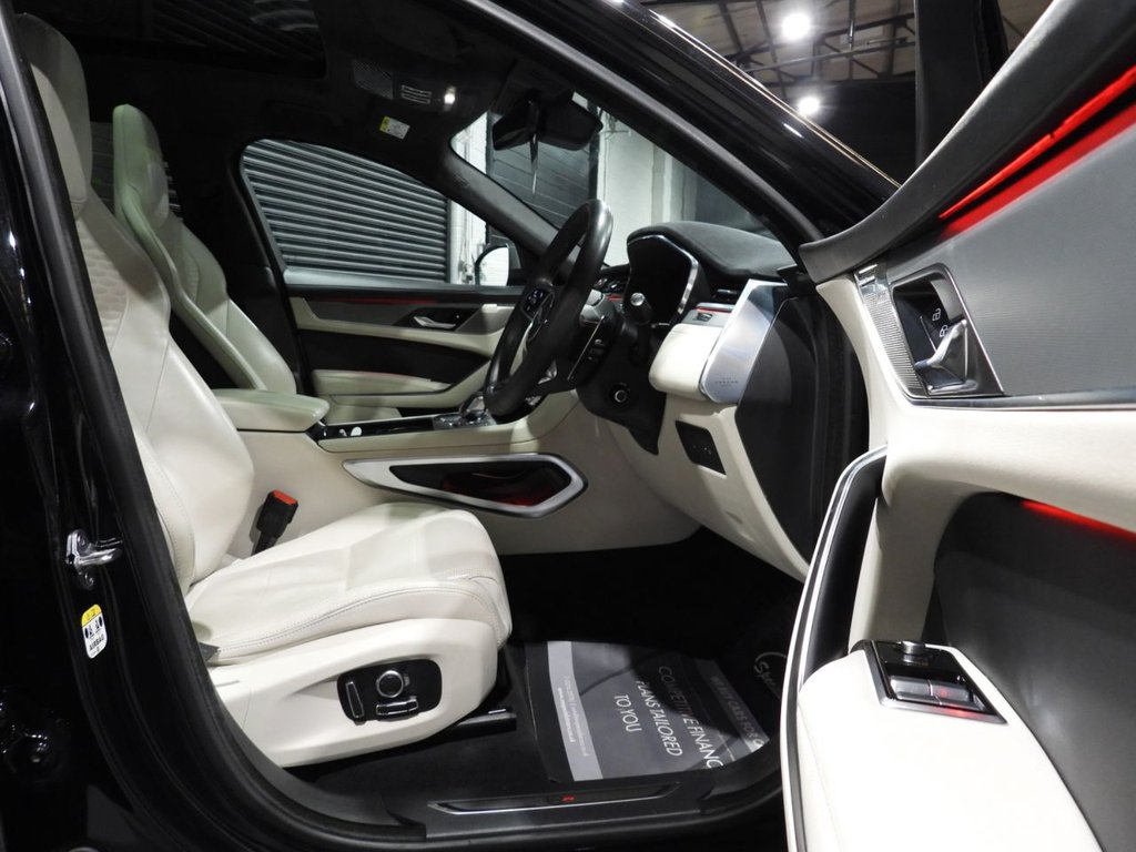 Used Jaguar F-Pace 2023 for sale - 76256267: Photo 17