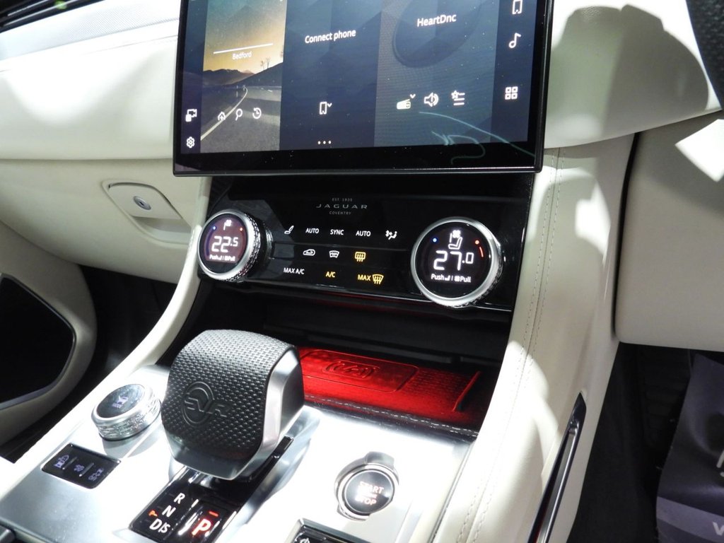 Used Jaguar F-Pace 2023 for sale - 76256267: Photo 22