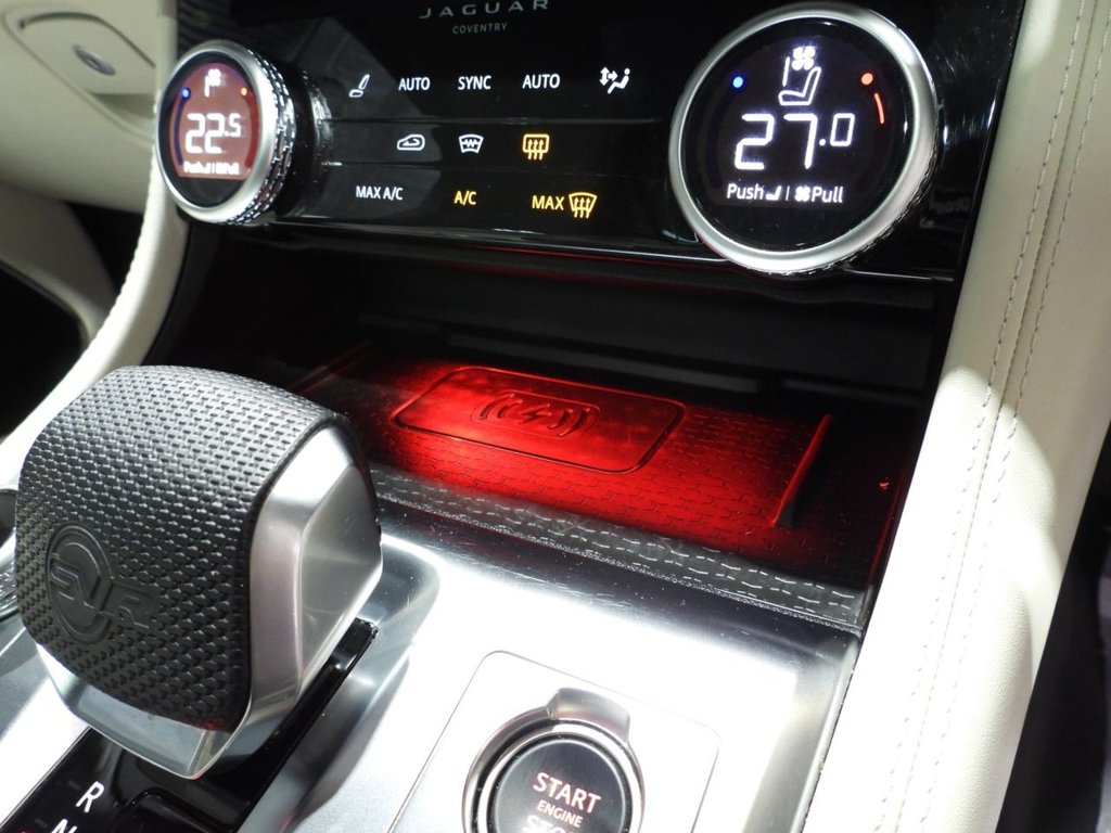 Used Jaguar F-Pace 2023 for sale - 76256267: Photo 23