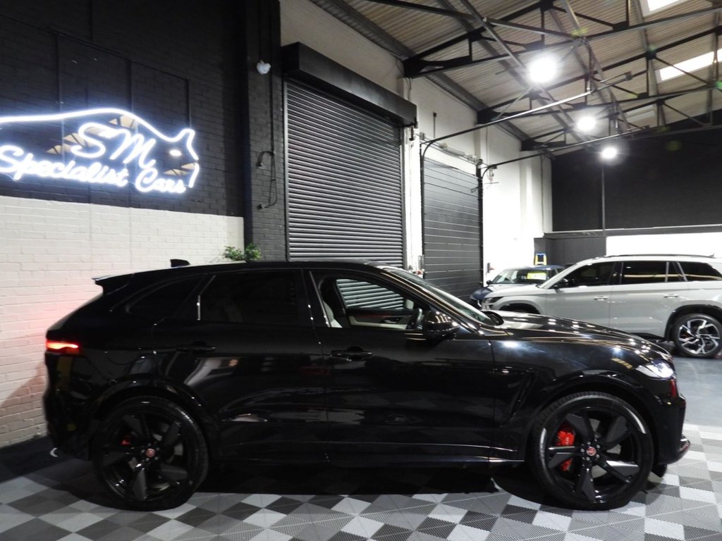 Used Jaguar F-Pace 2023 for sale - 76256267: Photo 30
