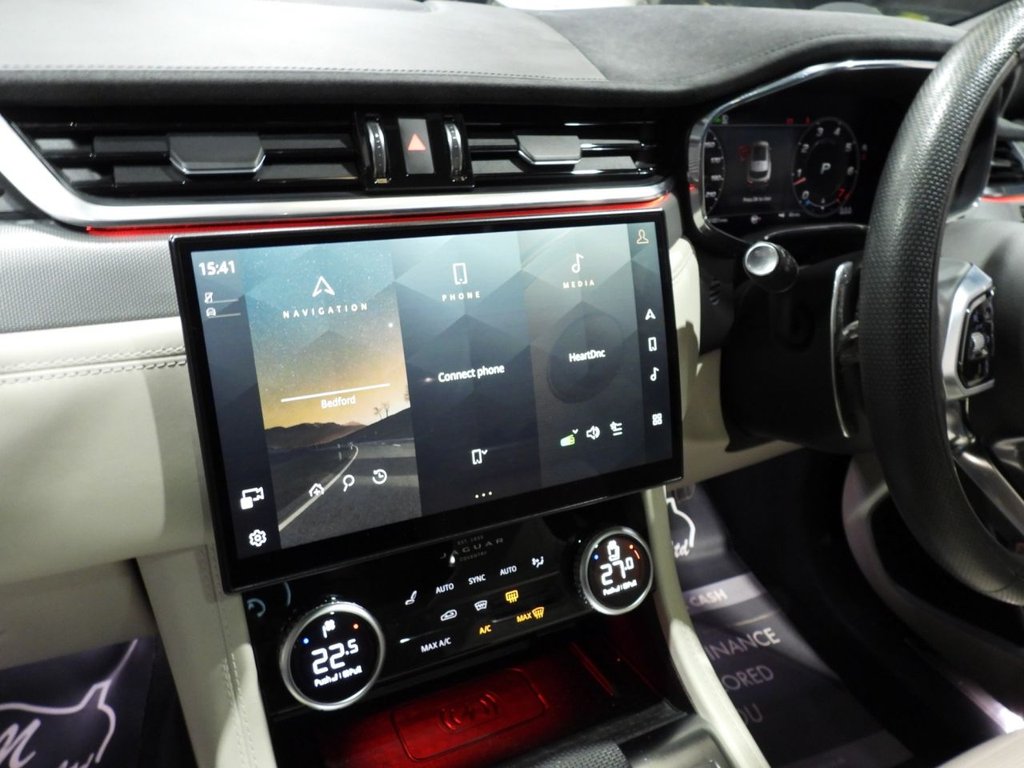 Used Jaguar F-Pace 2023 for sale - 76256267: Photo 32