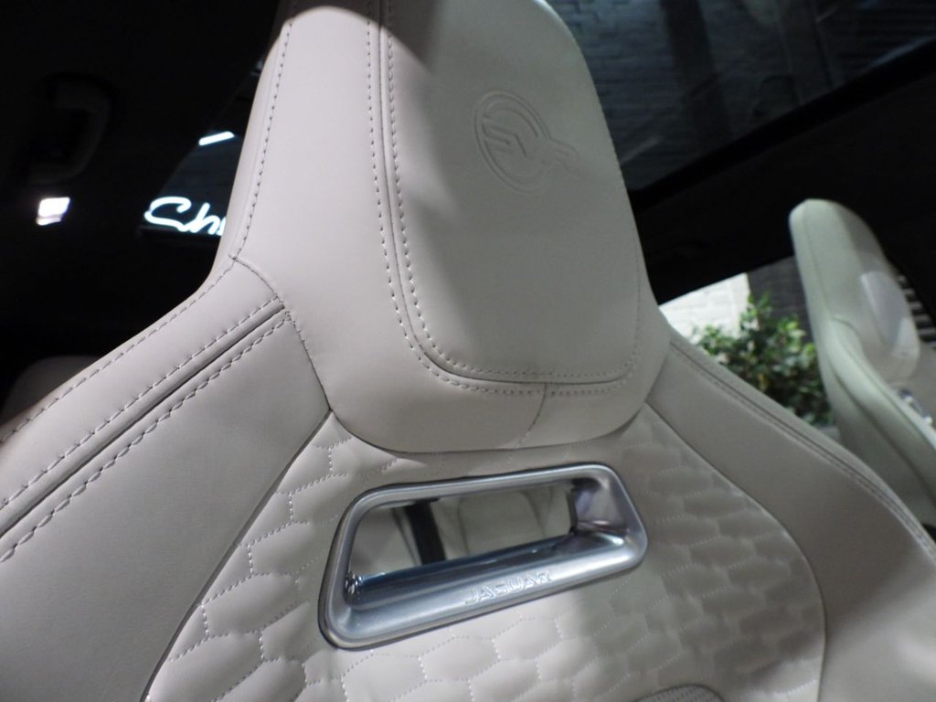 Used Jaguar F-Pace 2023 for sale - 76256267: Photo 42