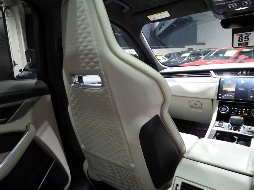 Used Jaguar F-Pace 2023 for sale - 76256267: Photo 44