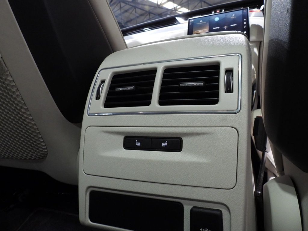 Used Jaguar F-Pace 2023 for sale - 76256267: Photo 45