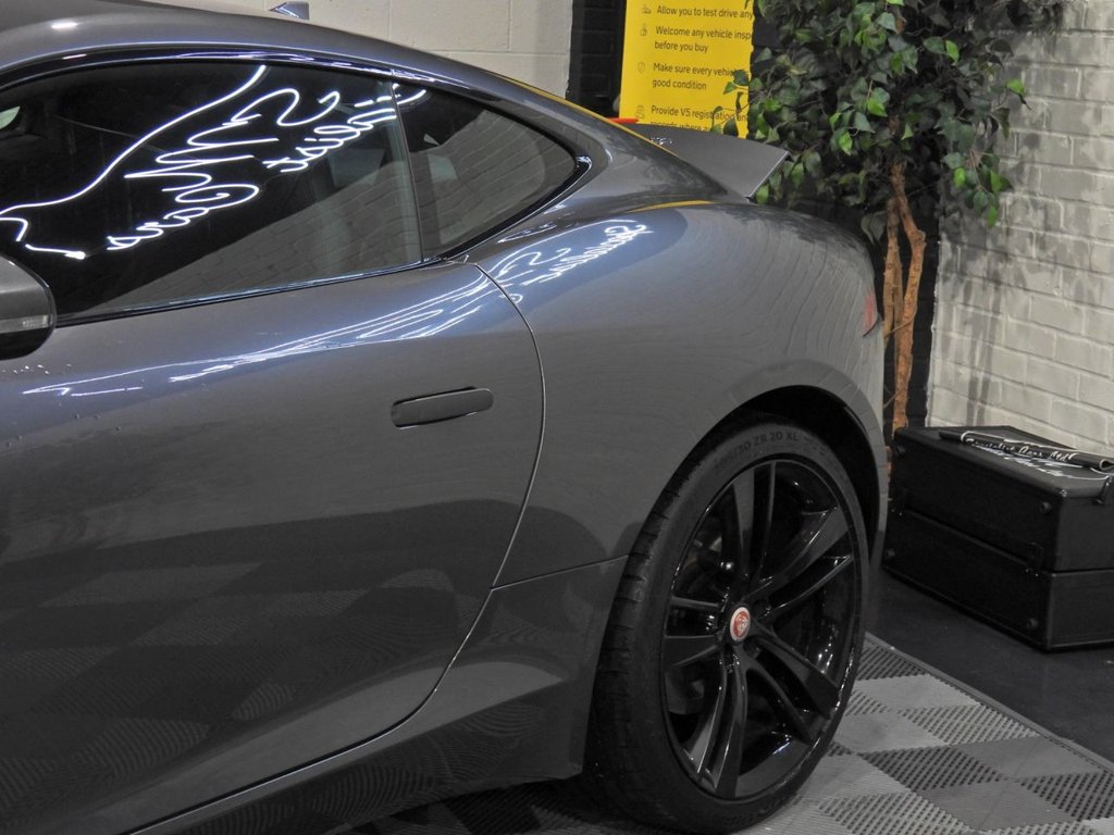 Used Jaguar F-Type 2015 for sale - 77227664: Photo 14