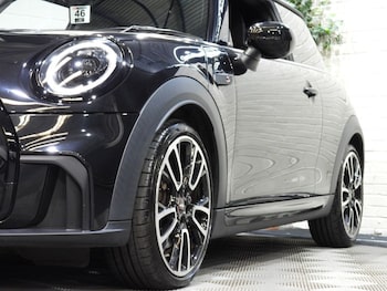 Used MINI Hatch 2023 for sale - 79470560: Photo