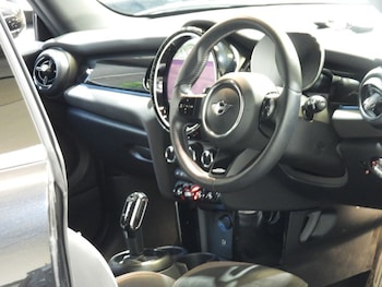 Used MINI Hatch 2023 for sale - 79470560: Photo