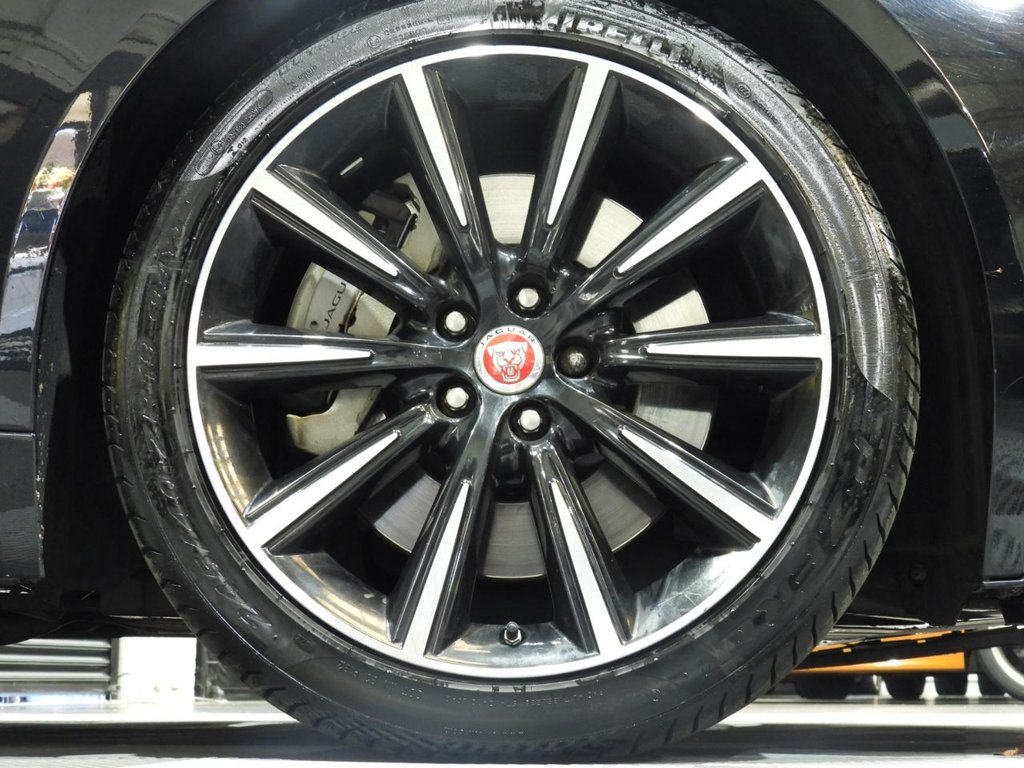 Used Jaguar F-Type 2016 for sale - 76950071: Photo 27