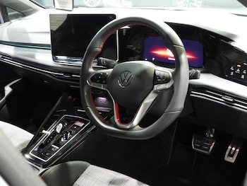 Used Volkswagen Golf 2025 for sale - 76711041: Photo