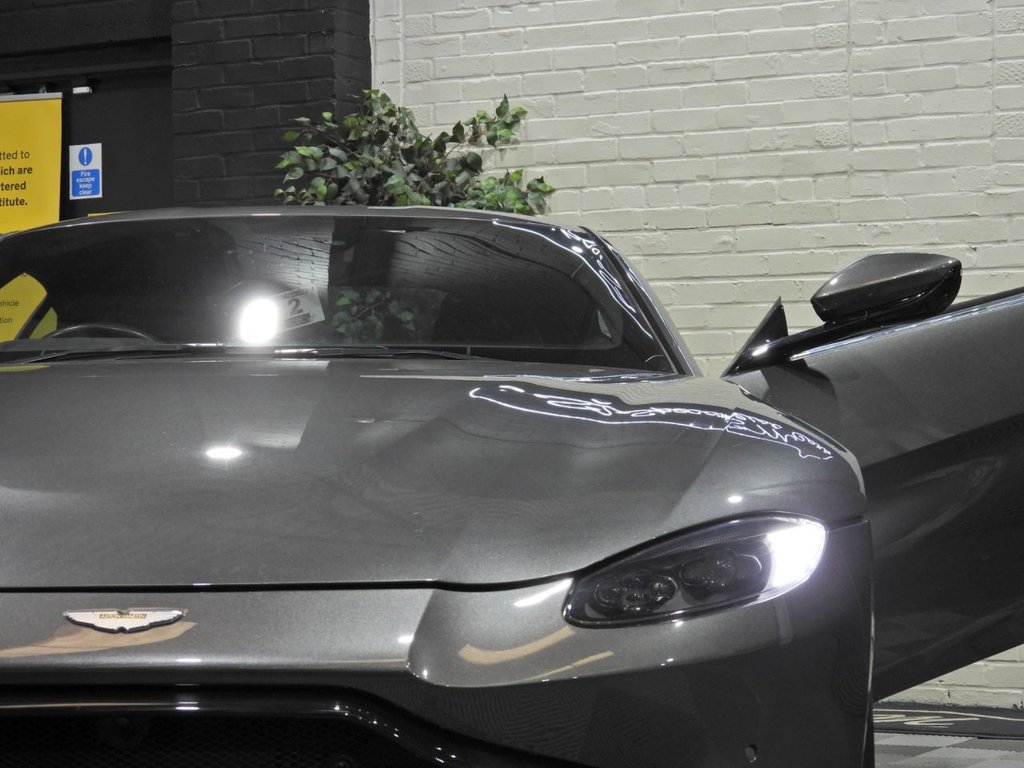 Used Aston Martin Vantage 2019 for sale - 77991034: Photo 12