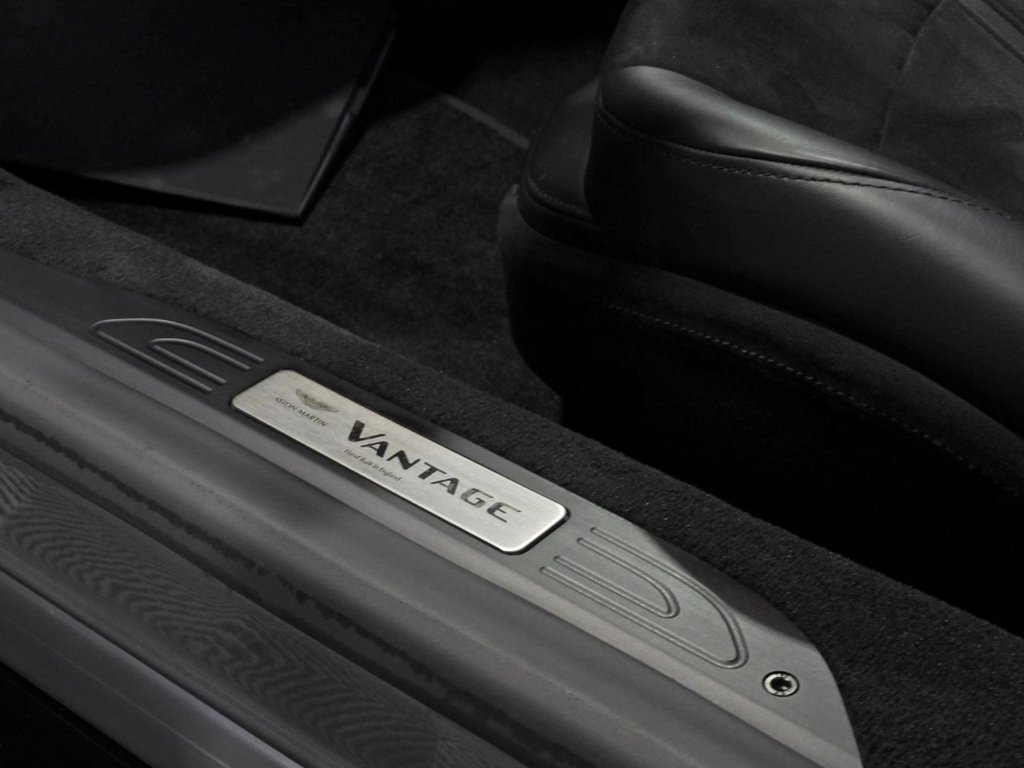 Used Aston Martin Vantage 2019 for sale - 77991034: Photo 32