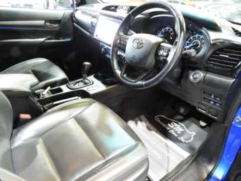 Used Toyota Hilux 2023 for sale - 75068127: Photo