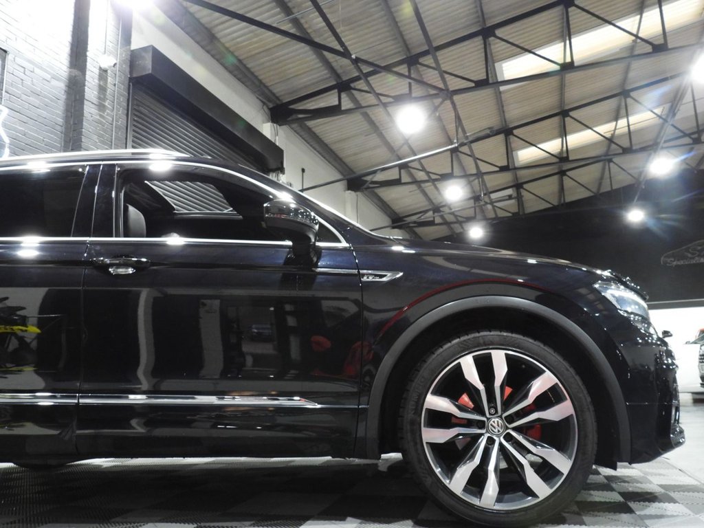 Used Volkswagen Tiguan 2017 for sale - 76510143: Photo 10