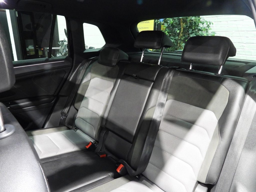 Used Volkswagen Tiguan 2017 for sale - 76510143: Photo 25