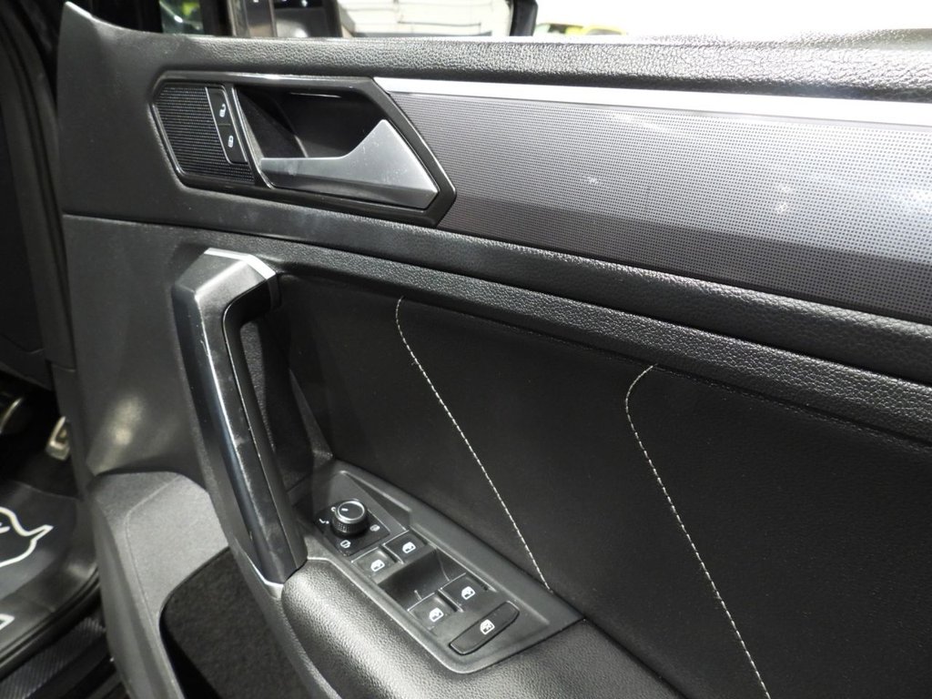 Used Volkswagen Tiguan 2017 for sale - 76510143: Photo 29