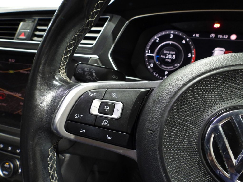 Used Volkswagen Tiguan 2017 for sale - 76510143: Photo 31